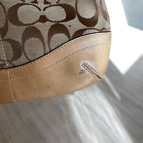 Authentic Coach Handbag - Picture 5 of 6